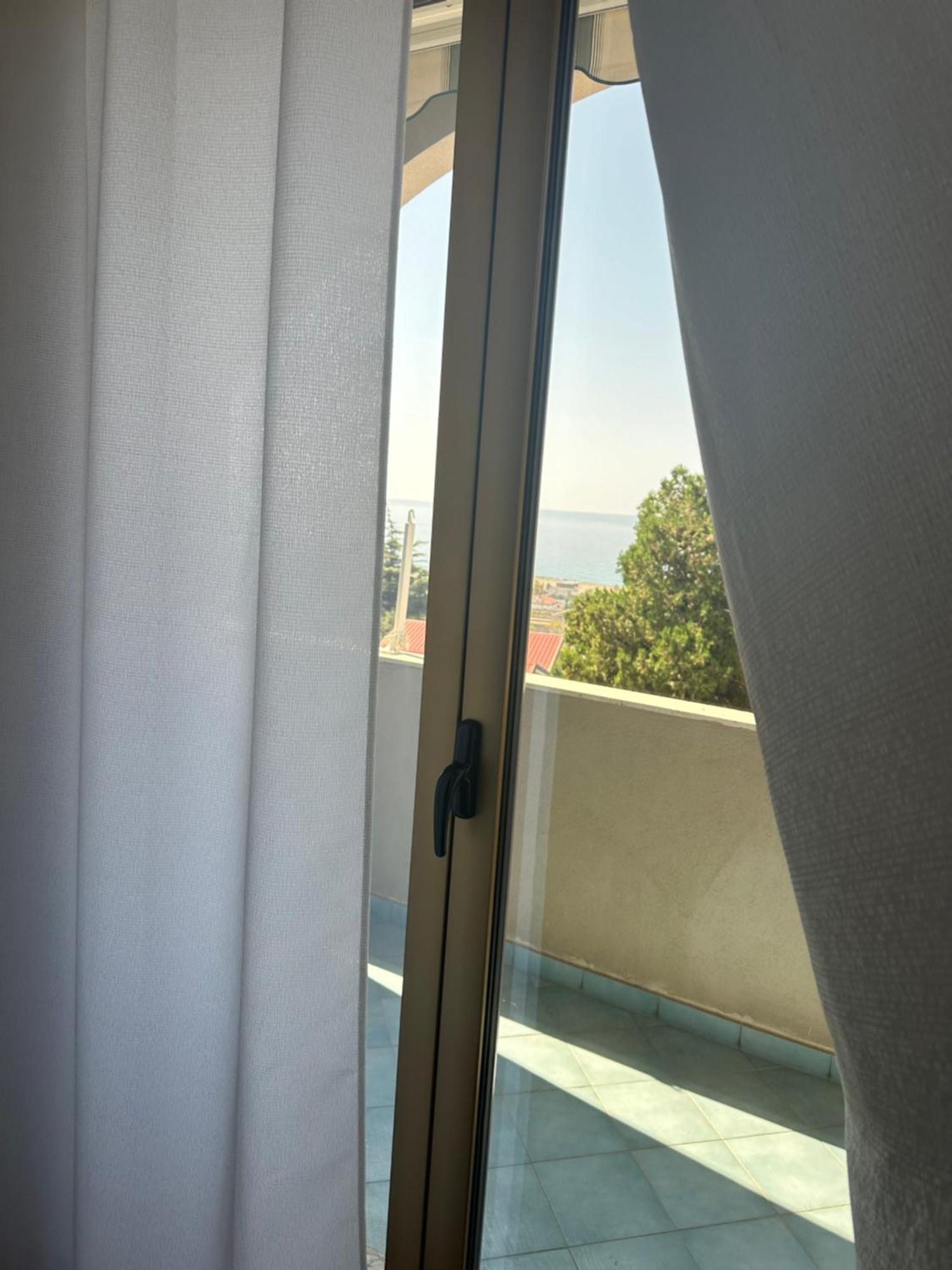 Bnb Nuova Vita 帕奥拉 外观 照片
